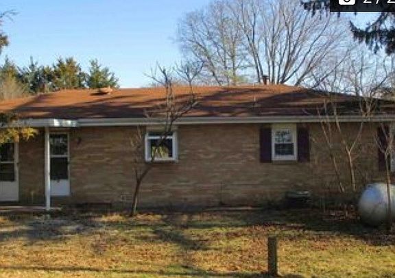 2nd image of 200 N Pear St