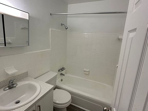 2nd image of 1805 SW 4th Ct #201