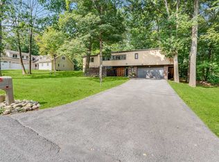 59 Pleasant Ridge Dr, Poughkeepsie, NY 12603