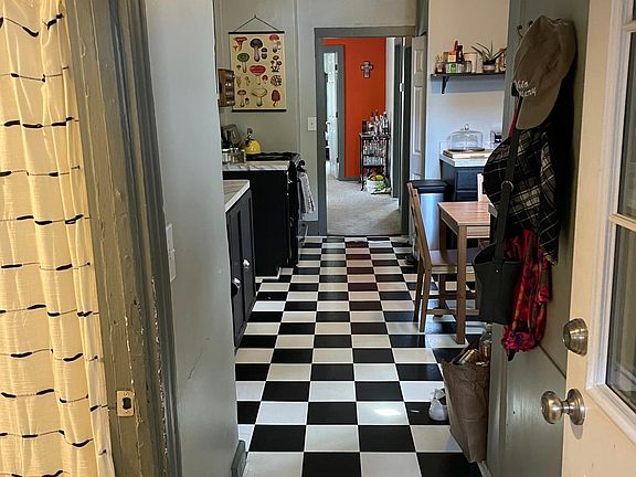 2nd image of 2036 W 45th St #B