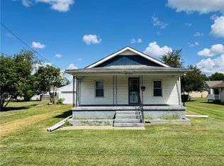 911 Merrick Ave, Zanesville, OH 43701