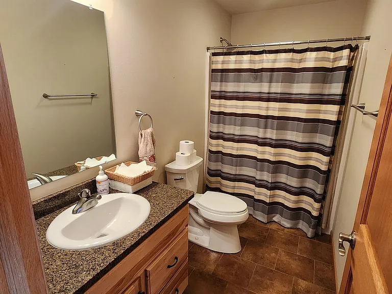 1329 Pinecrest Ln — Photo 7