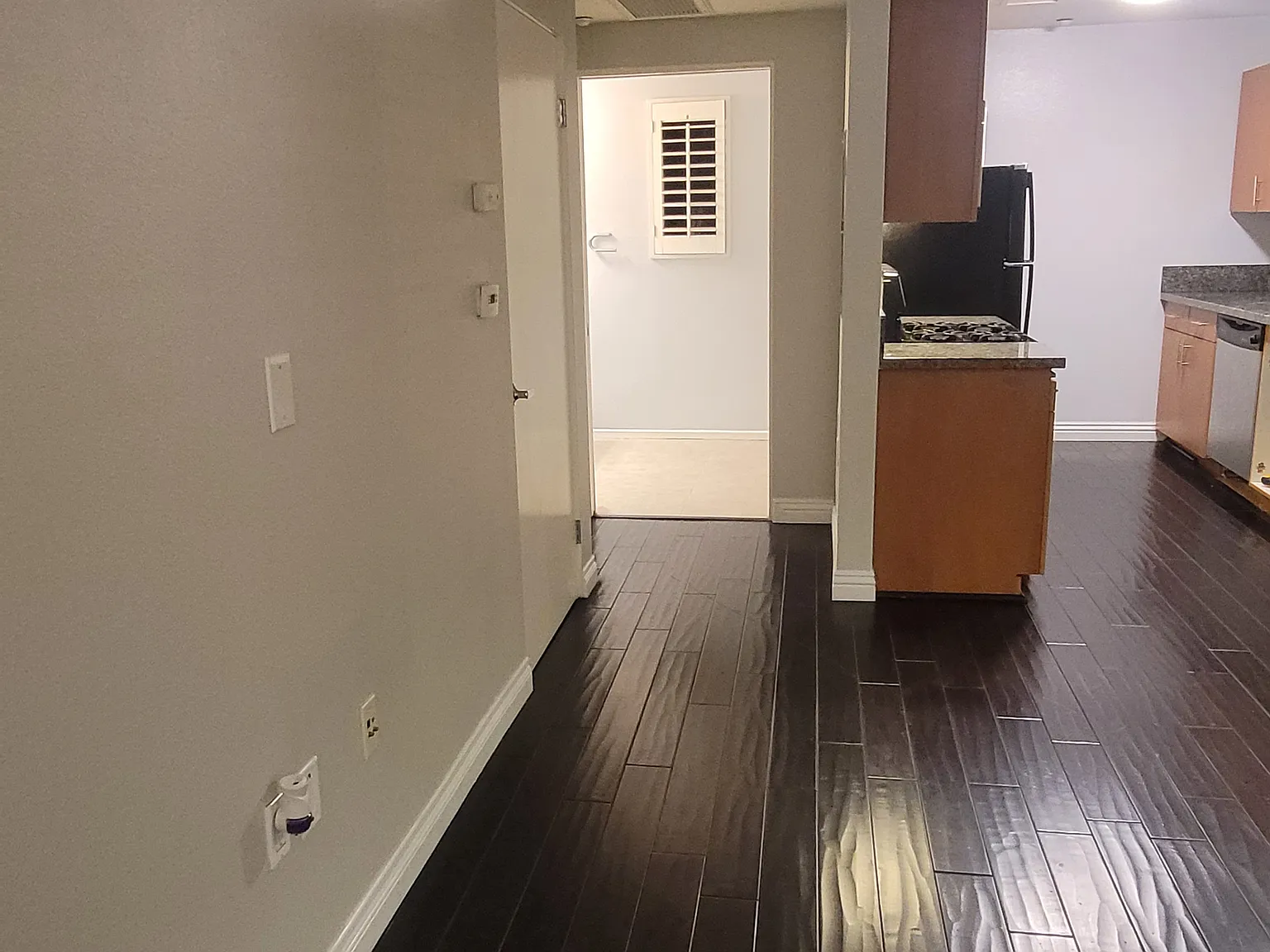 1 bed, 1.5 bath, 820 sqft, $2,200 — Photo 4