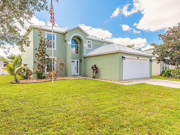 3rd image of 216 Stony Point Drive