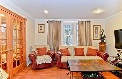 4th image of 8-42 Forest St