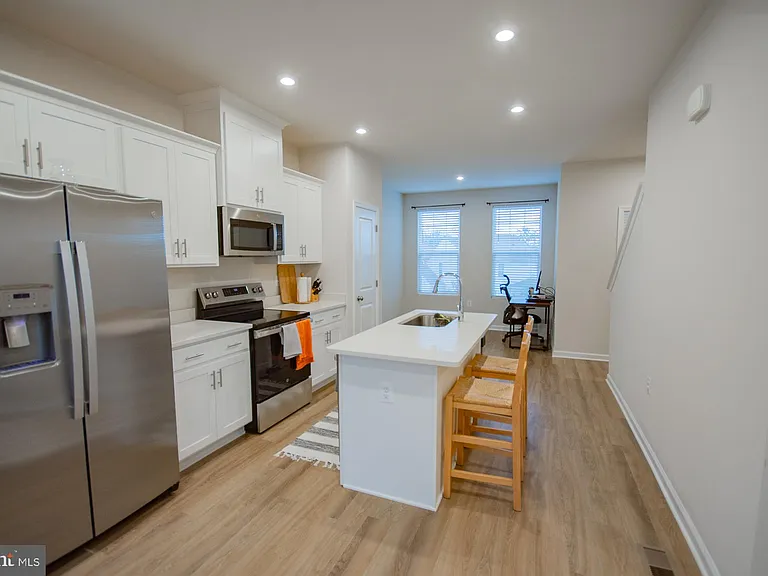 34 Coolidge Ave — Photo 10