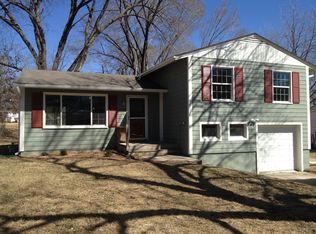 5414 NE 43rd St, Kansas City, MO 64117
