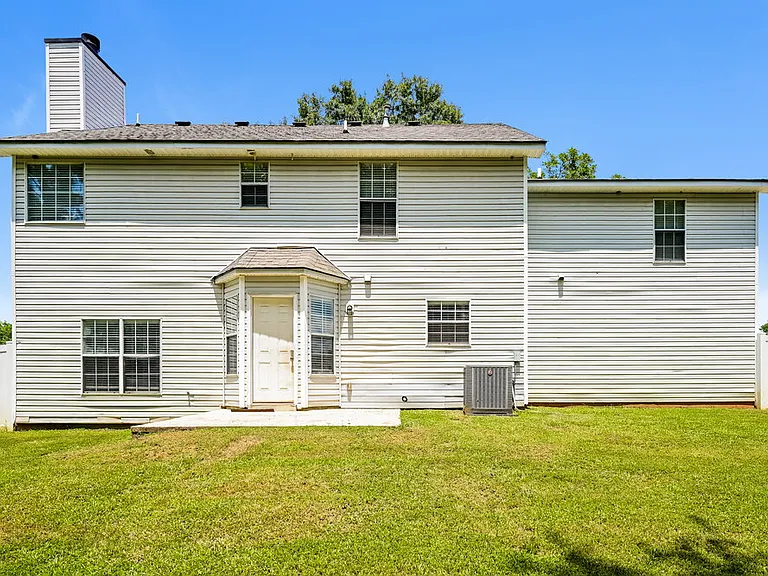 409 Grove Park Dr — Photo 17