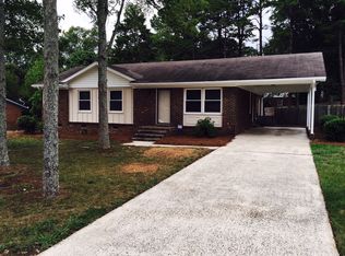 1453 Fox Run Dr, Charlotte, NC 28212