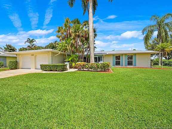 2nd image of 2960 SE Santa Anita St