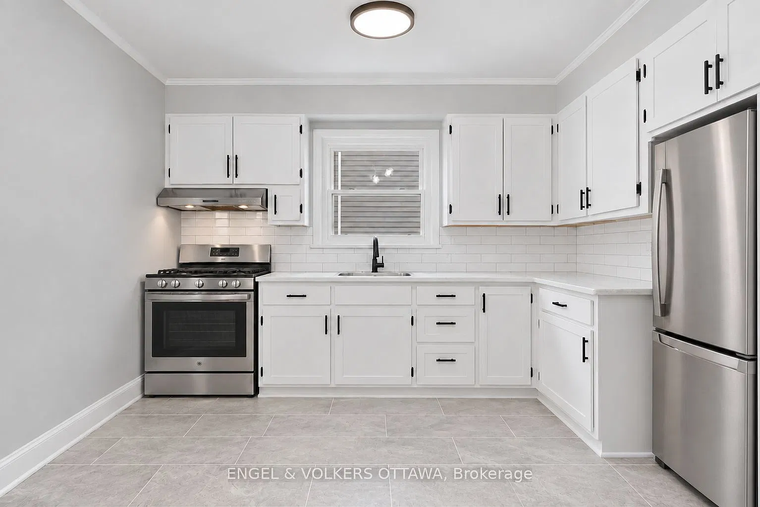 2 bed, $2,550 — Photo 4