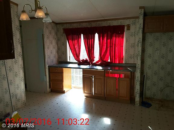 5th image of 145 1st St