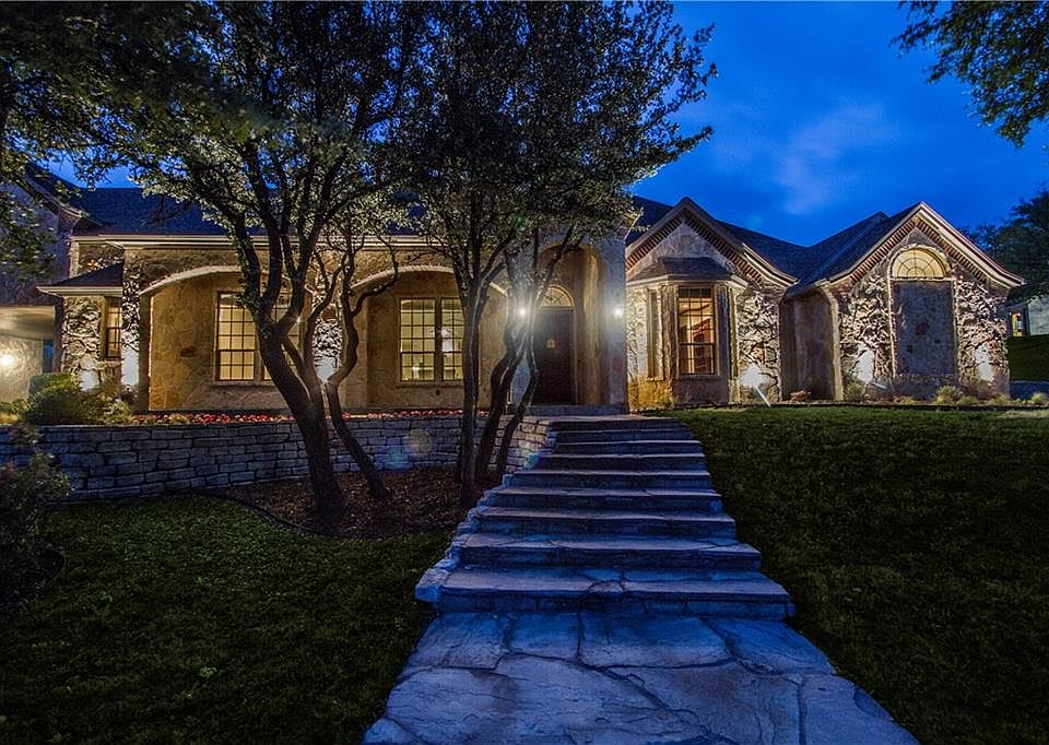 1st image of 1300 Saratoga Ct