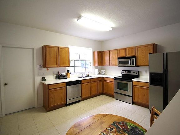 5th image of 8426 106th Ave
