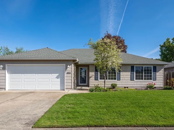 1621 Hollyhock Dr, Medford, OR 97504