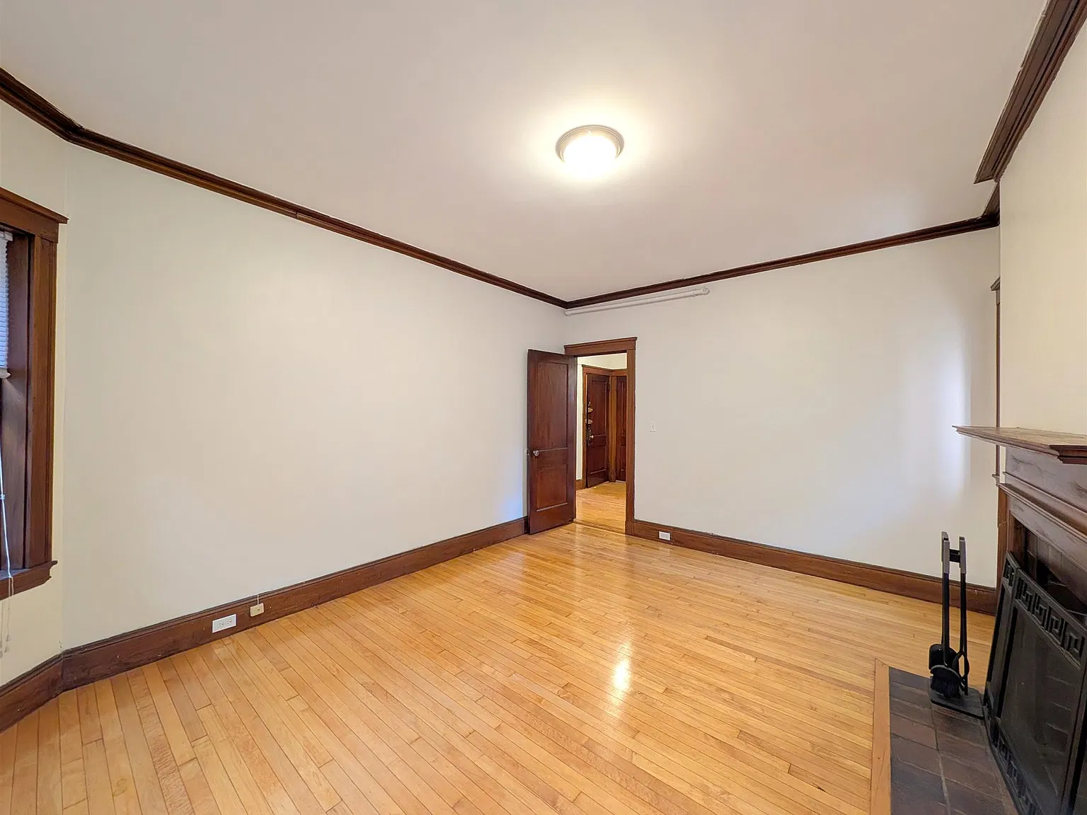 1 bed, $2,600 — Photo 4