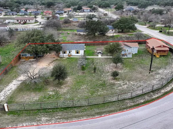429 Palo Alto Dr, Von Ormy, TX 78073