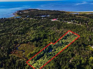 52 New Zealand Rd, Lunenburg, NS B0J 2H0