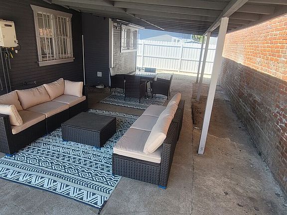 4th image of 762 W Gardena Blvd