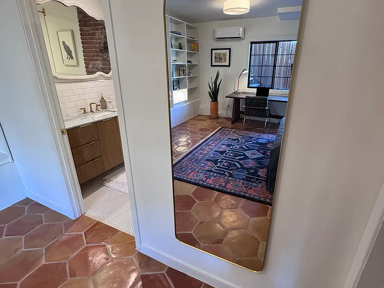 2076 Paramount Dr #1/2 — Photo 23