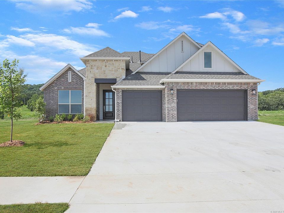 1st image of 19100 Chinquapin Dr