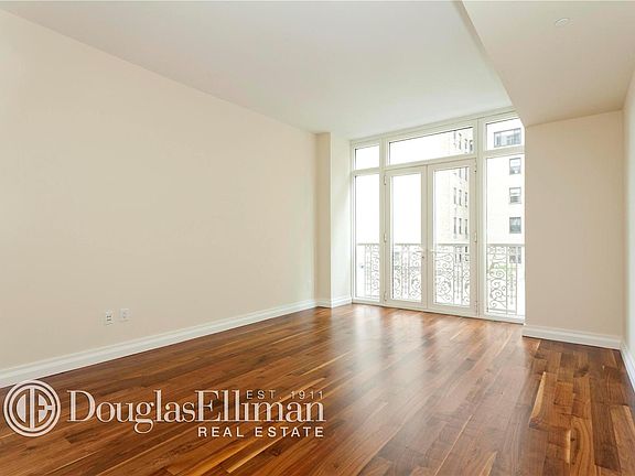 5th image of 2150 Broadway APT 7F