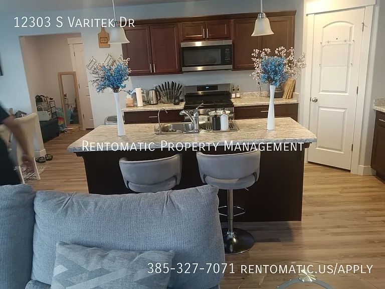 12303 S Varitek Dr — Photo 5