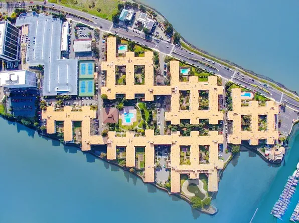4 Anchor Dr, Emeryville, CA