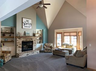 8820 Canary Ct, Wind Lake, WI 53185