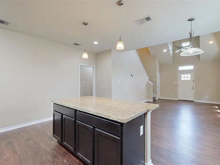 205A Sterling St — Photo 14
