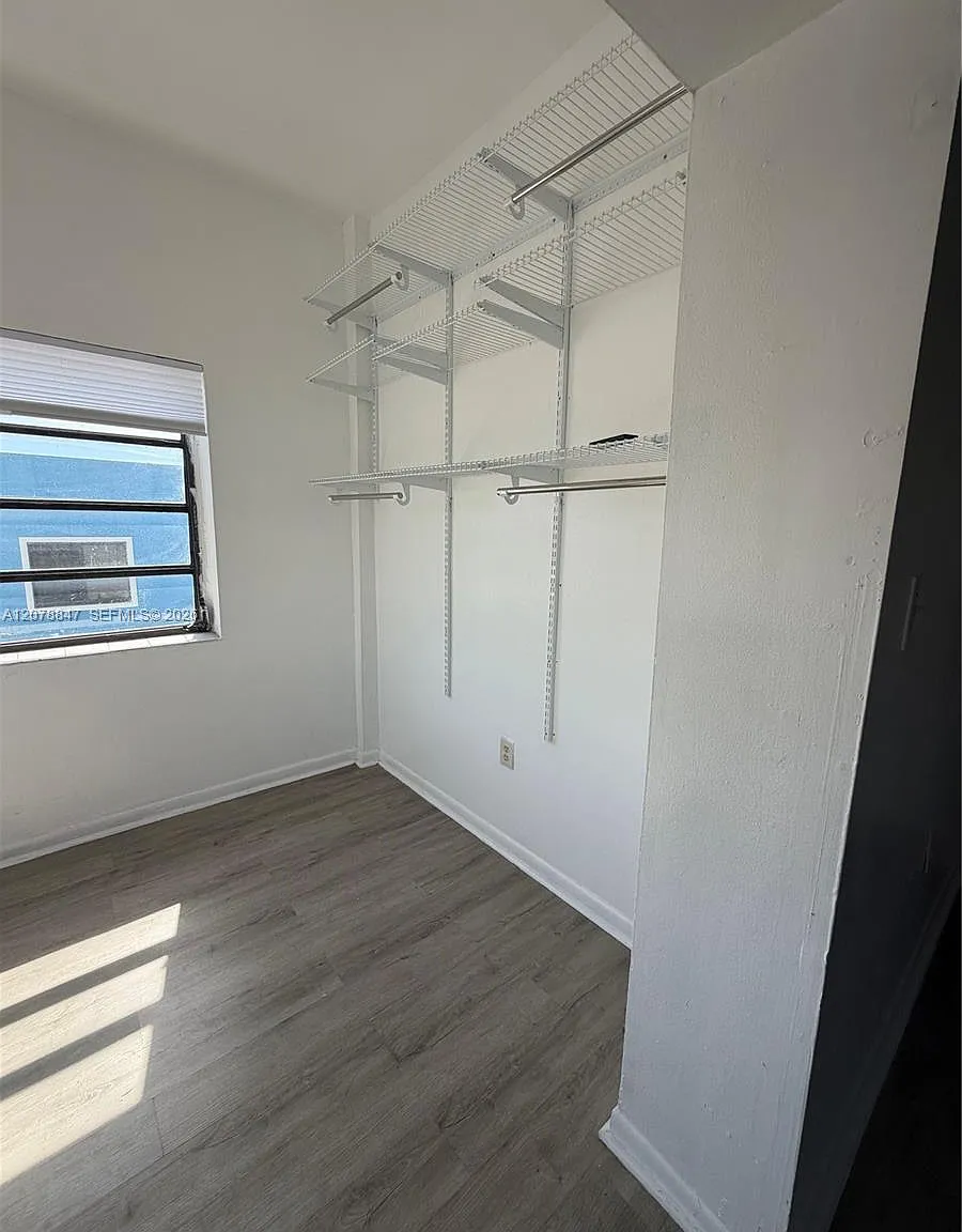 Studio, 1.0 bath, $1,199 — Photo 2