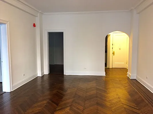 Rented by Solil Management | media 12