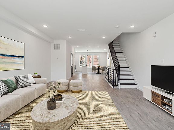 5th image of 5608 Florence Ave