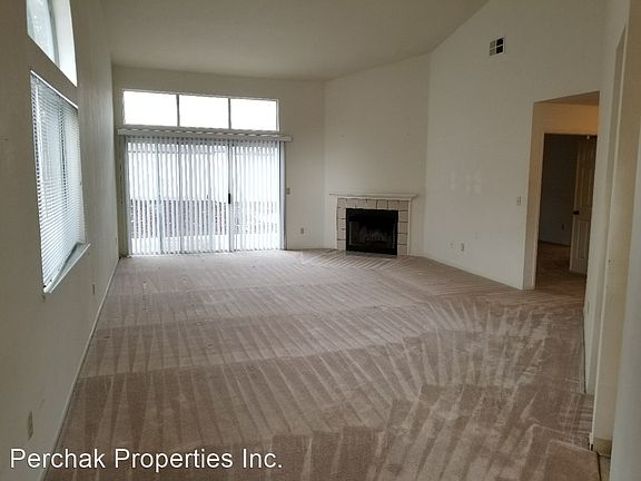 2nd image of 4830 Vinewood Way