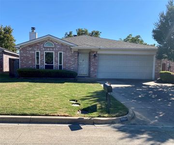 8012 Iris Cir, Fort Worth, TX, 76137