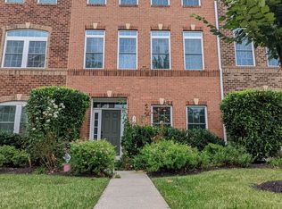 3104 Magellan Ct, Herndon, VA 20171