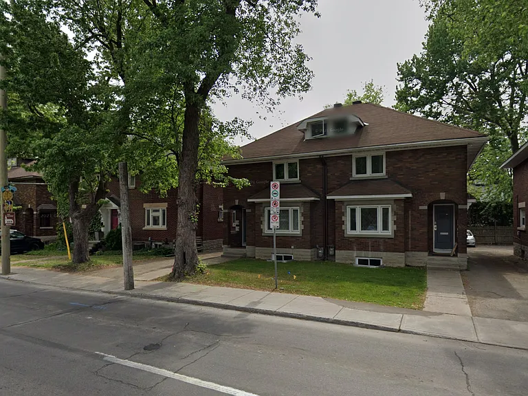 858 Bronson Ave #A — Photo 2