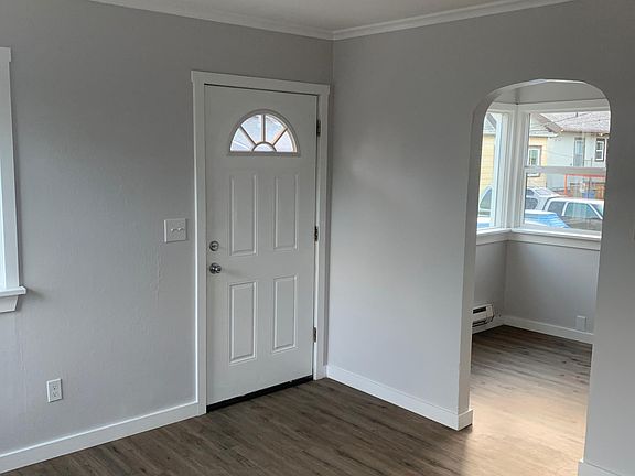 5th image of 3842 S G St