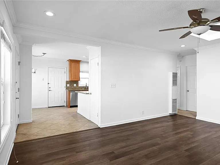 426 Grant St #1 — Photo 4