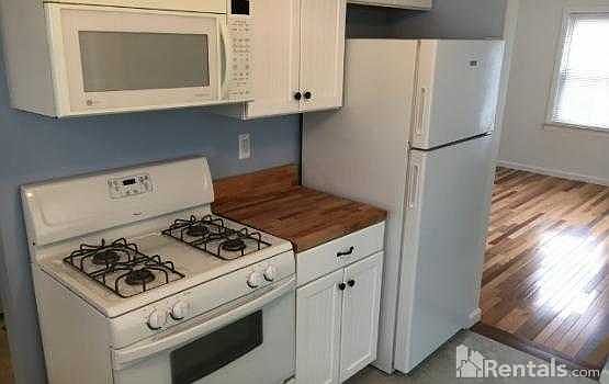 4th image of 22055 Tulane Ave