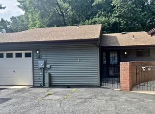 15 Hampton Ct, Red Bank, NJ 07701