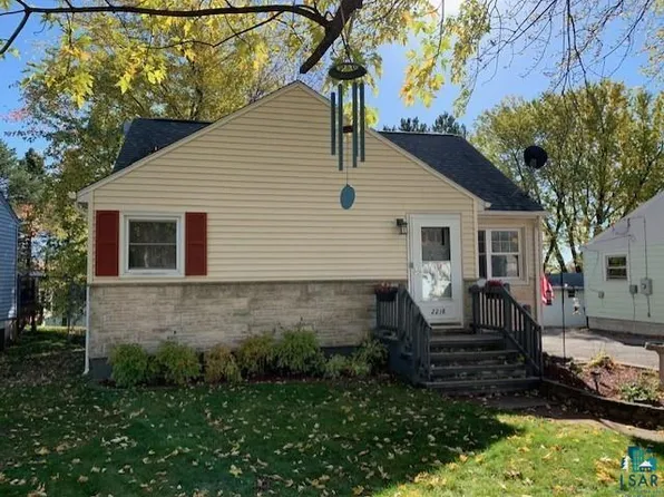 2218 W 22nd St, Duluth, MN 55811