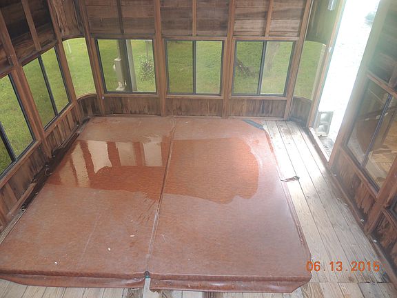 2nd image of 218 Shamrock Dr