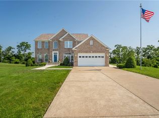 1002 Sunset Way, Uniontown, PA 15401