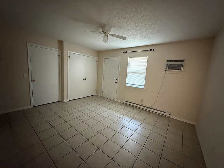 3020 Adams Blvd #6 — Photo 5