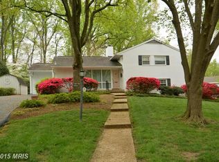 7517 Axton St, Springfield, VA 22151