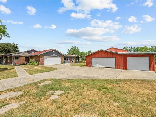718 E County Road 2340, Riviera, TX 78379