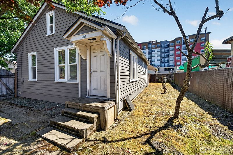 2nd image of 110 Lincoln Avenue
