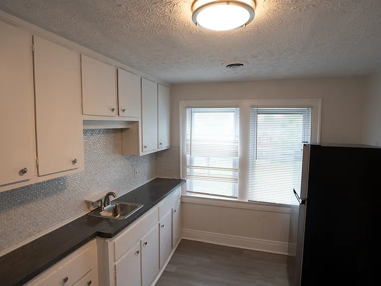 3659 E 131st St #C — Photo 23