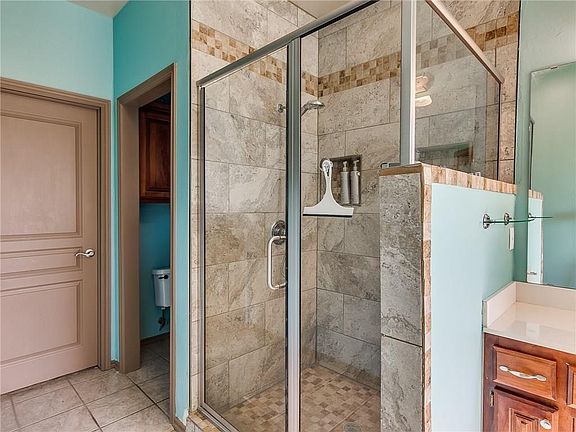 4th image of 12501 Bell Gardens Dr